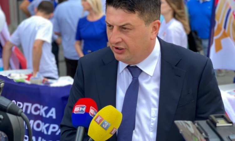 Radović: Avanturizam SNSD-a vodi RS u ekonomski kolaps