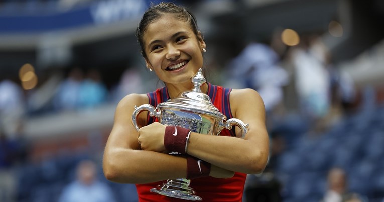 Raducanu bez izgubljenog seta osvojila US Open i ispisala istoriju