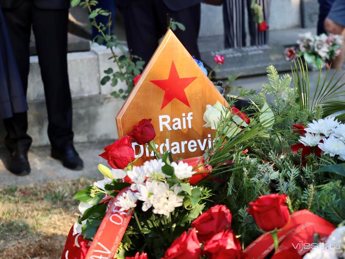 Raif Dizdarević, veliki državnik i antifašista, ispraćen na vječni počinak