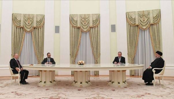 Raisi i Putin na prvom sastanku