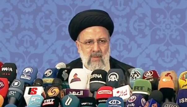 Raisi: Rapidna vakcinacija prvi prioritet nove iranske vlade