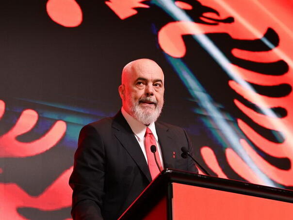 Rama: Albanija će proizvoditi oklopna vozila i borbene dronove