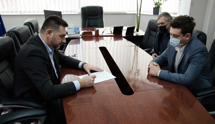 Ramić i Janjetović potpisali ugovor o podršci stanovništvu Bosanske Kostajnice
