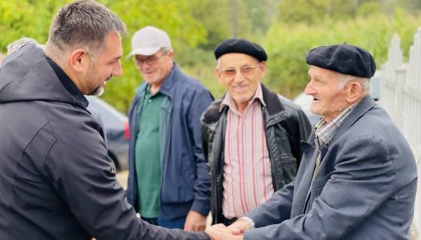 Ramić u povratničkom mjestu Mahala: Nastaviti podršku povratku