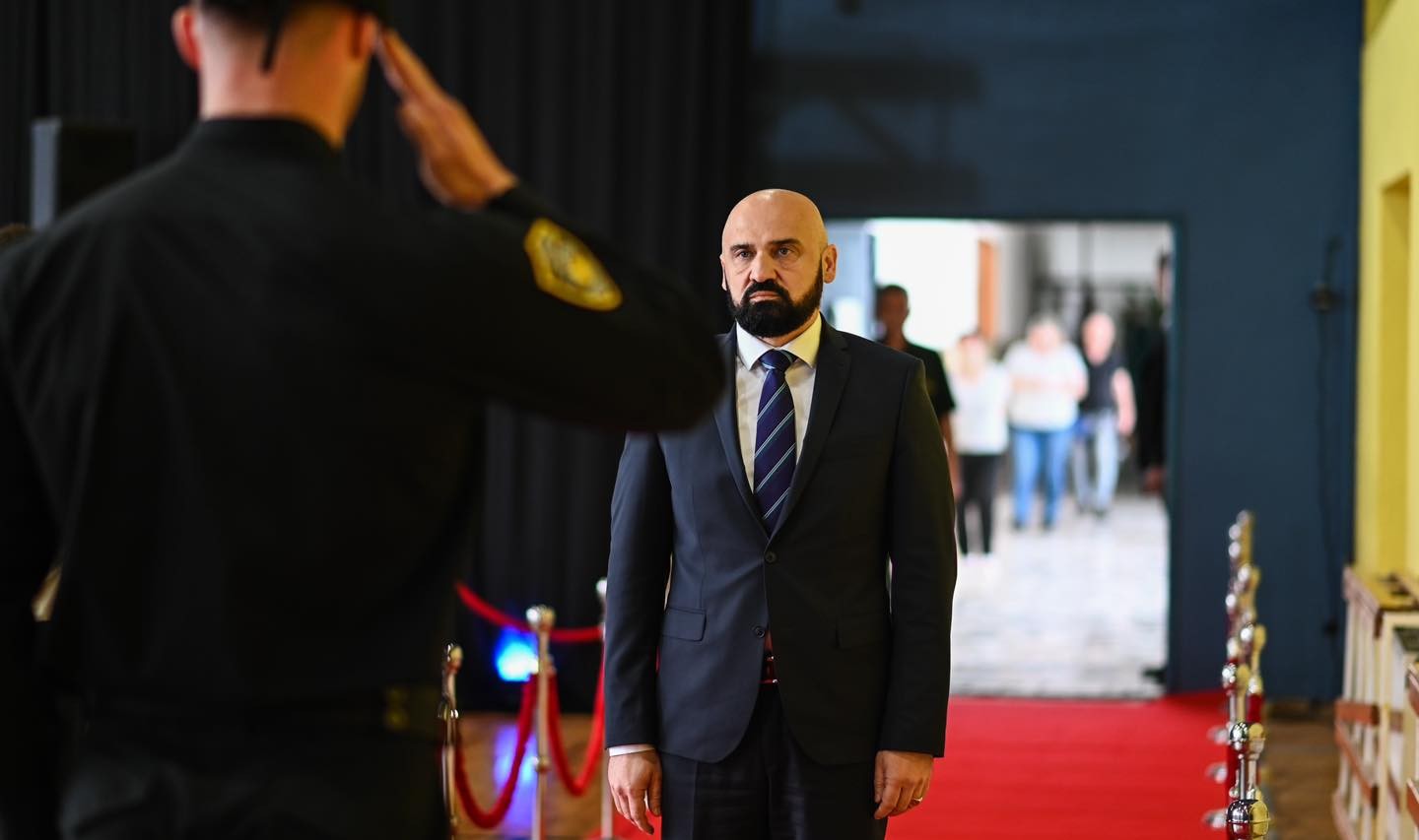 Isak: Helikopter mora da leti zbog pilota, košta kao vožnja autom