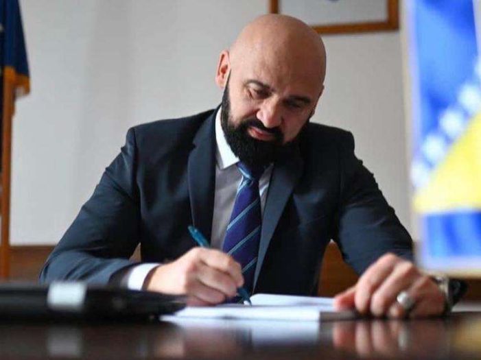 Ramo Isak odgovorio Dodiku: Možda 71. rođendan dočekaš u državnom zatvoru