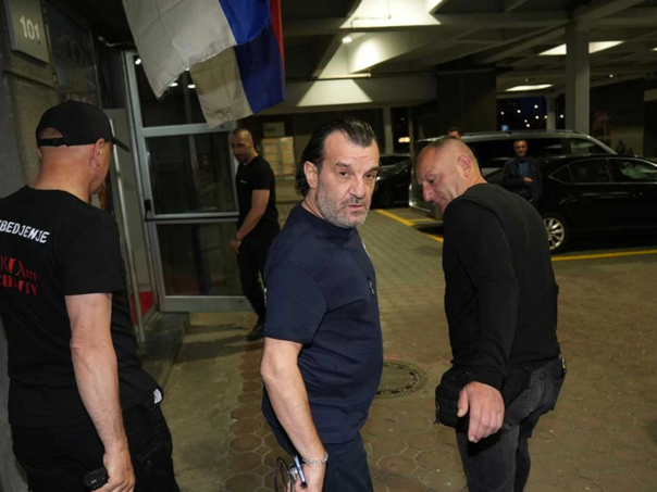Rampa na autoputu u Sjevernoj Makedoniji pala na automobil Ace Lukasa