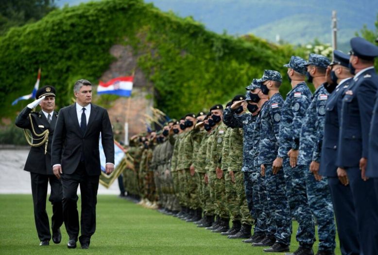 Rasipa se hrvatska vojska, 500 ljudi već najavilo odlazak