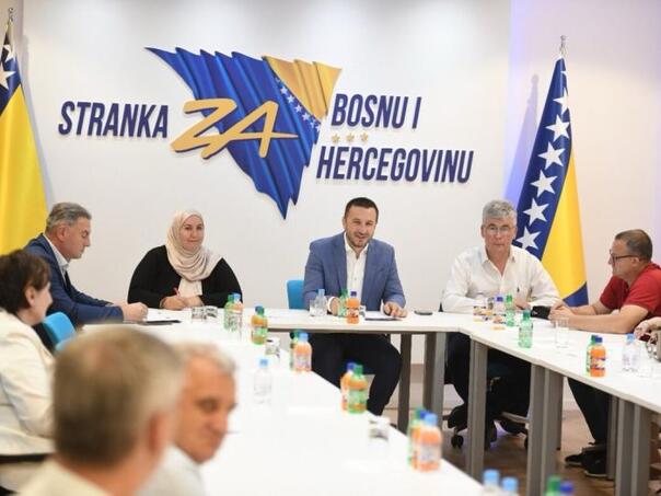 Raskol SBiH u Tuzli: Stranku napustio niz članova