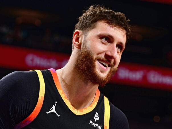 Raspoloženi Nurkić započeo 2024. u velikom stilu i to protiv bivšeg tima