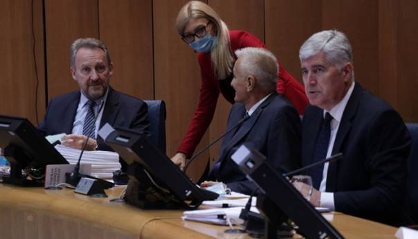 Rasprava Čovića i Izetbegovića o MMF-u: Čemu te tvrdoglavosti?