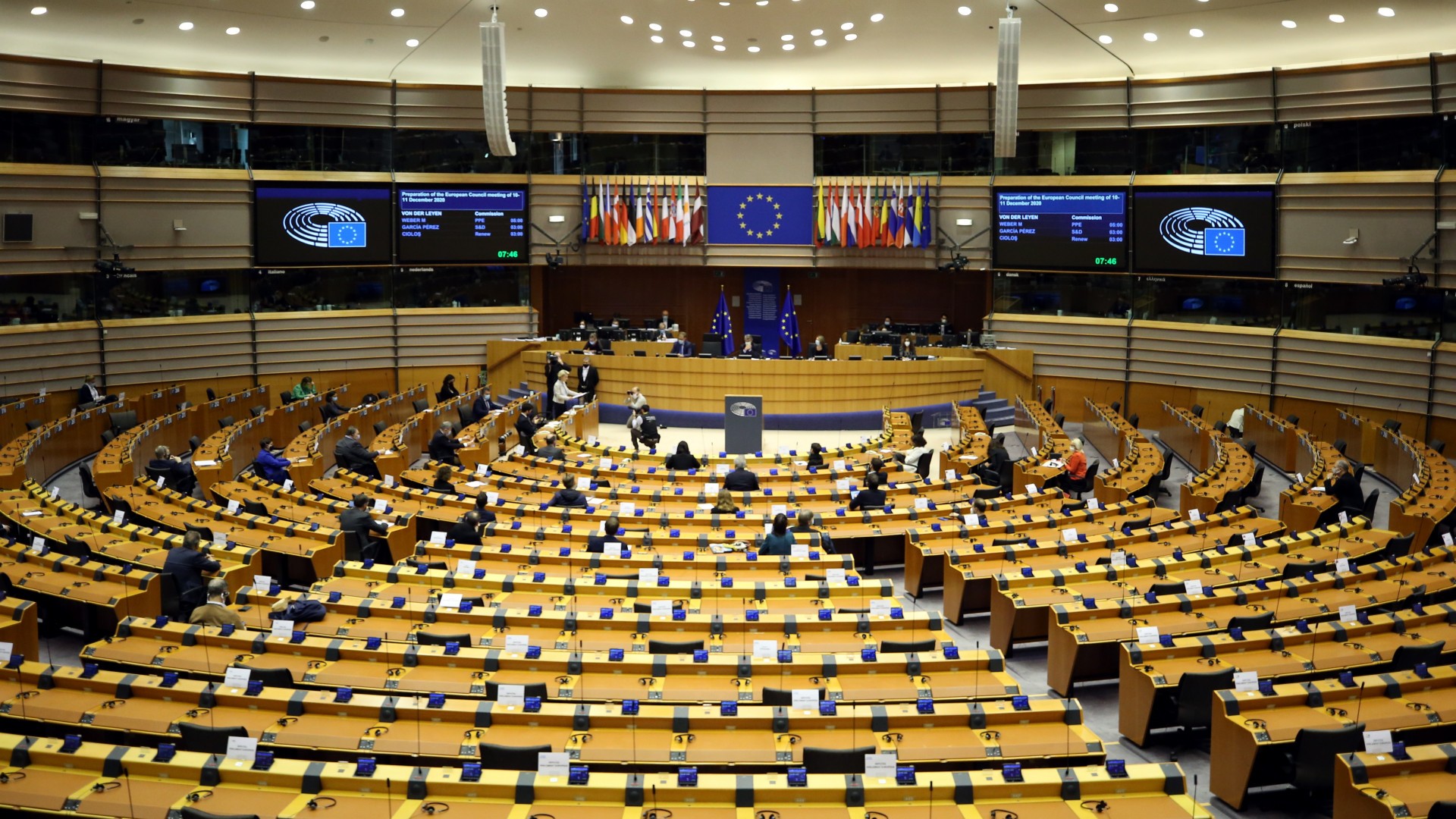 Rasprava o inkluzivnom jeziku i čestitanju Božića podijelila europarlamentarce