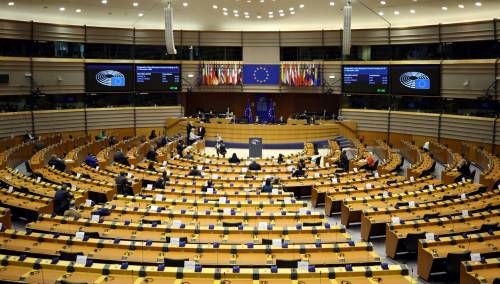 Rasprava o inkluzivnom jeziku i čestitanju Božića podijelila europarlamentarce