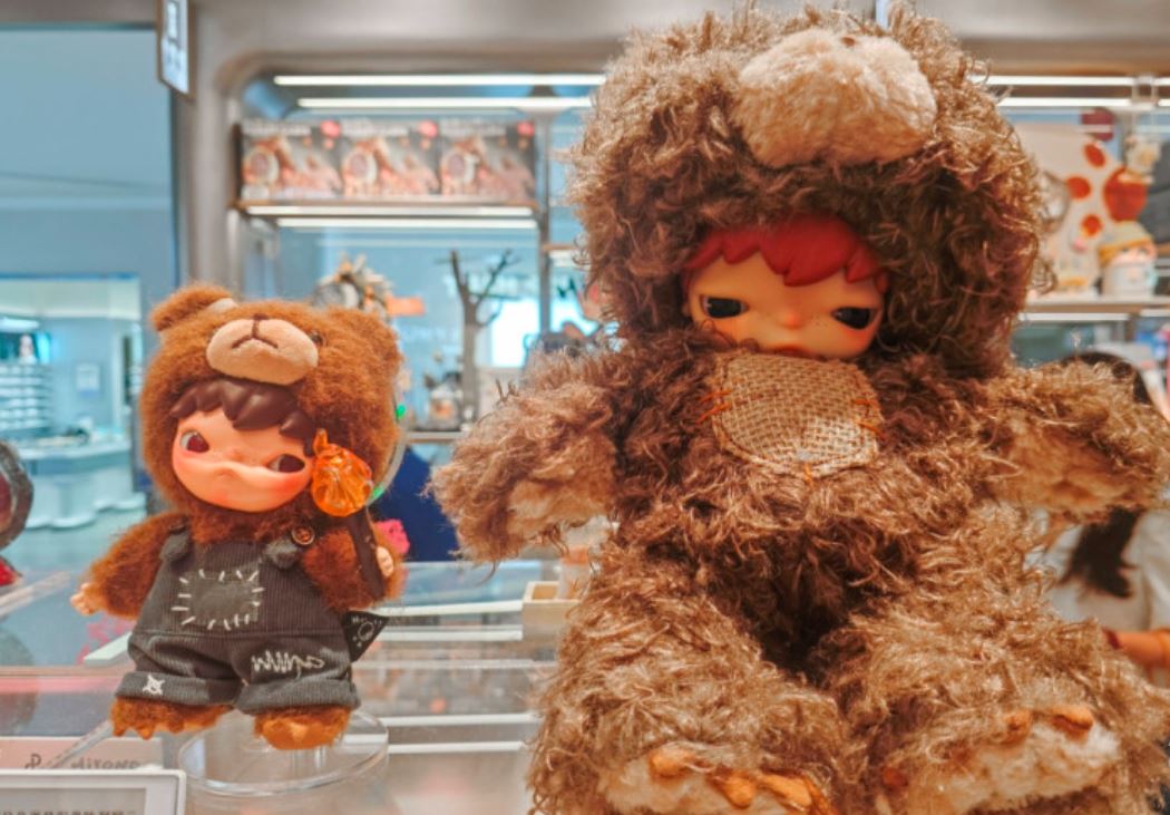 Rasprodana za nekoliko minuta: Hirono lutka zaludila K-pop i umjetnički svijet