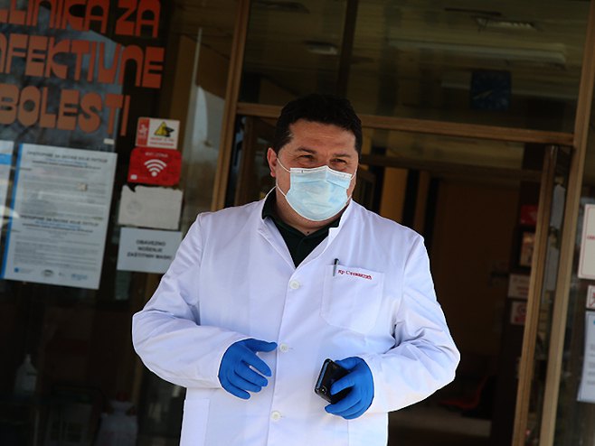 Raste broj osoba na respiratoru, zdravstveni sistem premoren