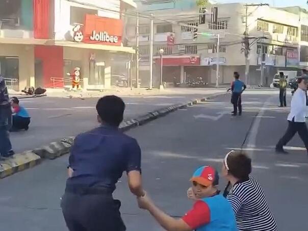 Raste broj žrtava na Filipinima: Najmanje 15 poginulih, preko 120 povrijeđenih