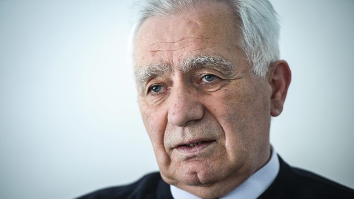 Ratni zločinac Momčilo Krajišnik danas će biti priključen na respirator