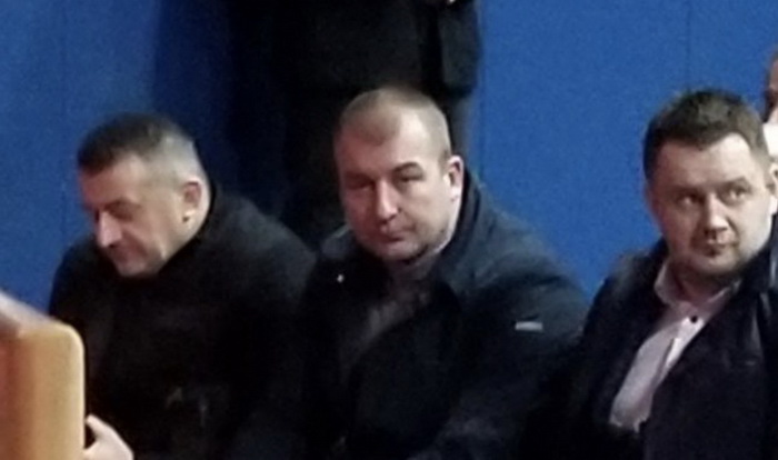 Ratni zločinac u prvom redu na obilježavanju Dana Srebrenice