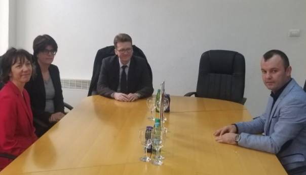 Rauber Saxer: Ova godina izazovna za Srebrenicu, treba se okrenuti budućnosti