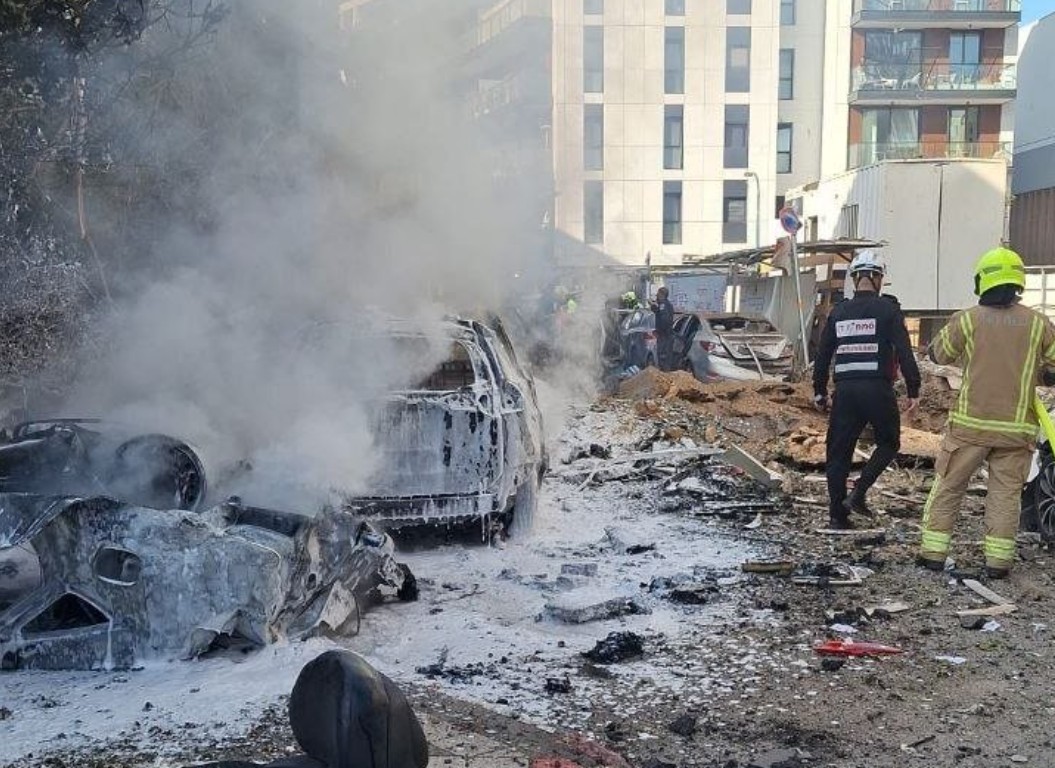 Razaranje u Tel Avivu: Iranci pogodili više lokacija u gradu