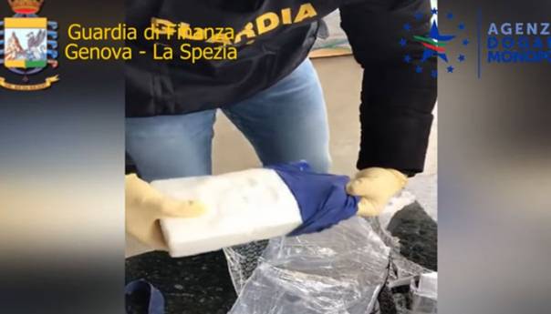 Razbijen lanac šverca droge, uhapšene četiri osobe