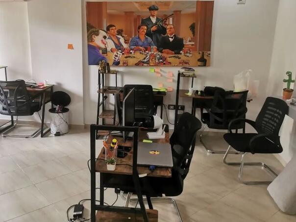 Razbijena velika kriminalna mreža call centara, bavili se prevarama