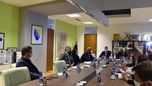 Razgovarano o rekonstrukciji i obnovi Stare željezničke stanice na Ilidži