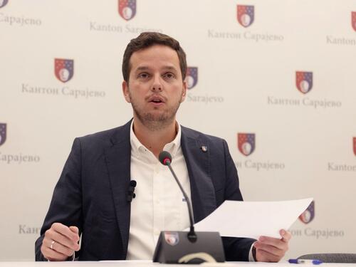 Razgovori o rekonstrukciji Vlade KS: Uk ostaje premijer!?