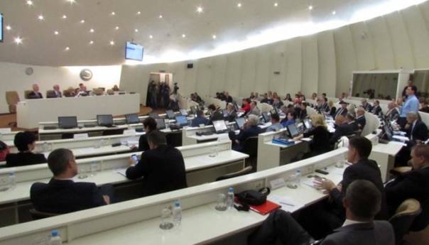 Različito mišljenje poslanika o stranim sudijama u Ustavnom sudu BiH