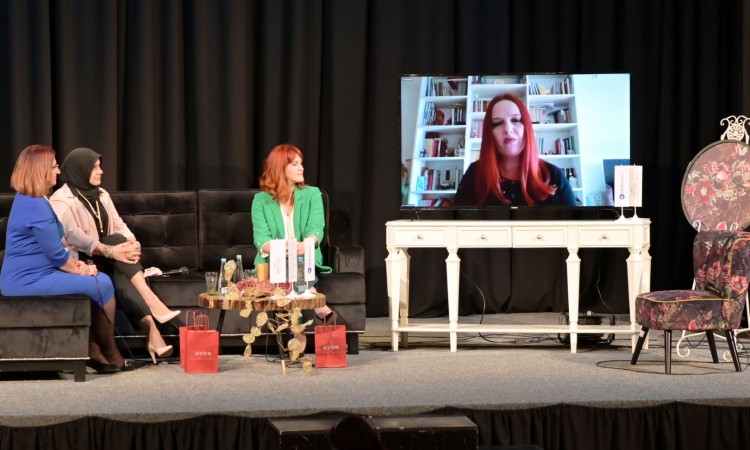 Raznolikost tema i panela obilježili drugi dan Festivala savremene žene