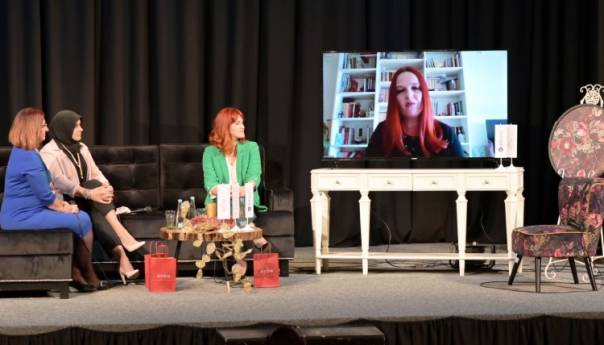 Raznolikost tema i panela obilježili drugi dan Festivala savremene žene