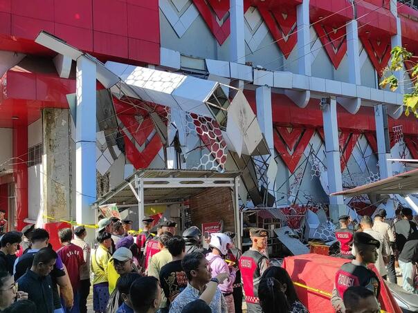 Razoran zemljotres jačine 7,4 po Richteru pogodio Indoneziju