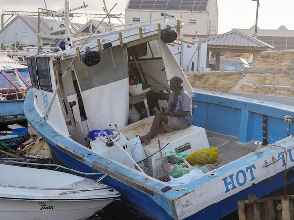 Razorni uragan Beryl poharao karipske otoke, ide prema Jamajci
