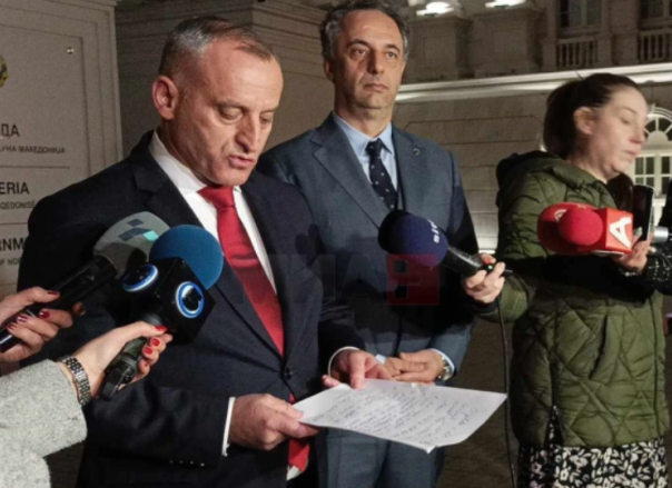Razriješena dvojica makedonskih ministara