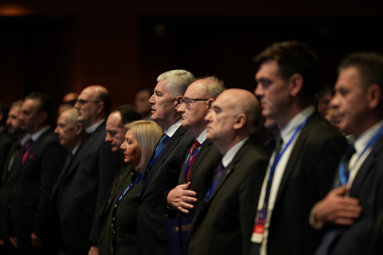 Reakcije na HNS: Čovića porede s bjeguncem Jelavićem