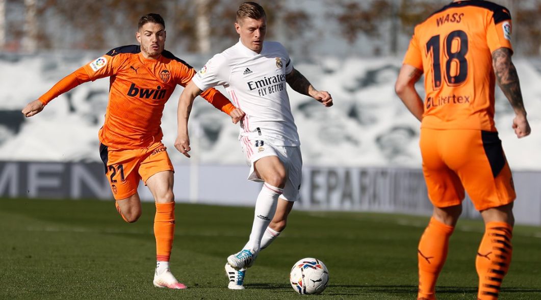 Real bez puno muke savladao Valenciju