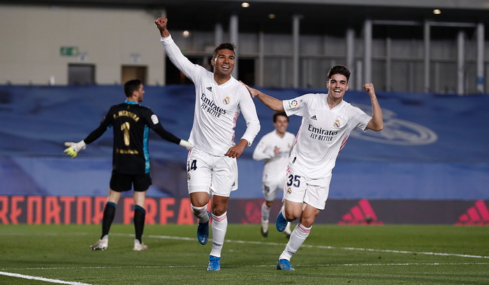 Real u finišu slomio otpor Osasune za bitan trijumf