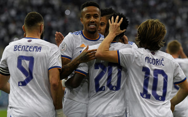 Real u sjajnoj utakmici savladao Barcelonu za finale Superkupa