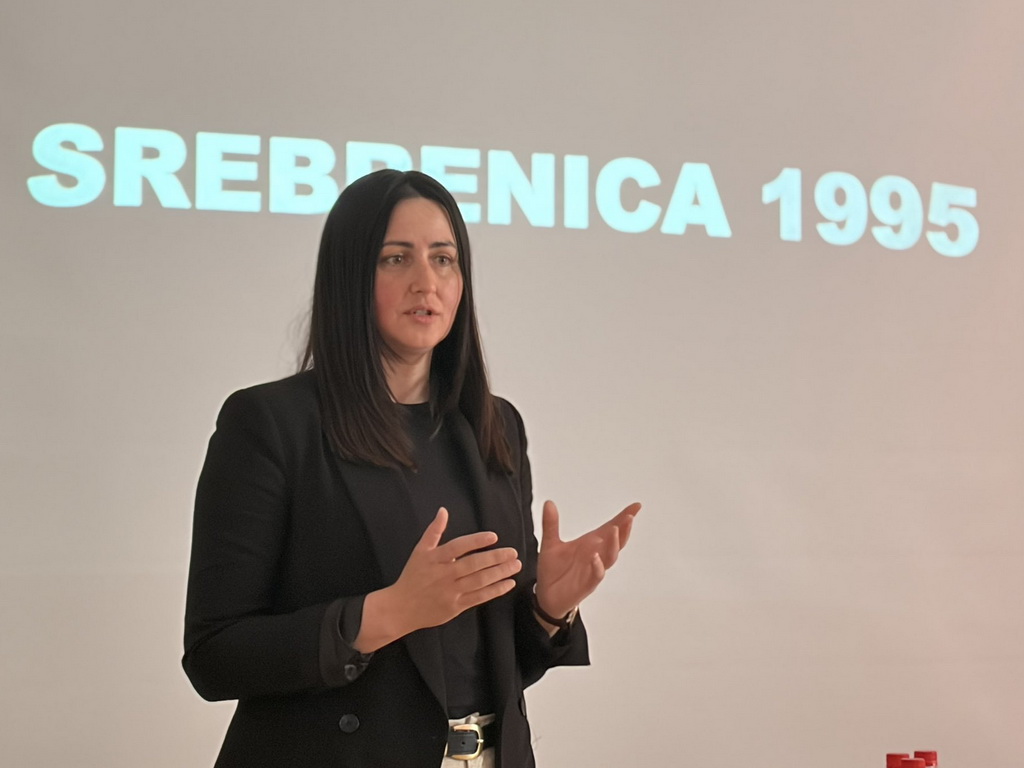 Realizovan čas o genocidu u Srebrenici u sarajevskoj Prvoj gimnaziji