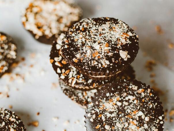 Recept za brze čokoladne kekse s bademima – Poslastica iz snova!