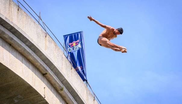 Red Bull Cliff Diving: Danas druga serija skokova, sutra veliko finale