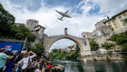 Red Bull Cliff Diving karavana stigla u Mostar