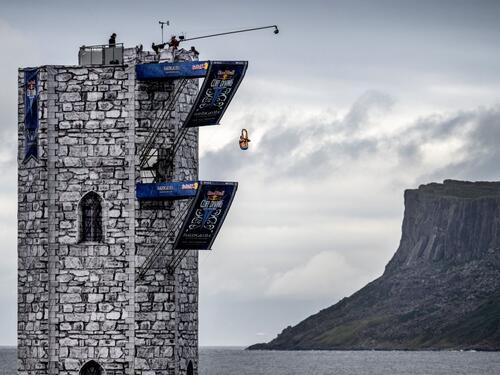 Red Bull Cliff Diving na stijenama na kojima se snimao Game Of Thrones