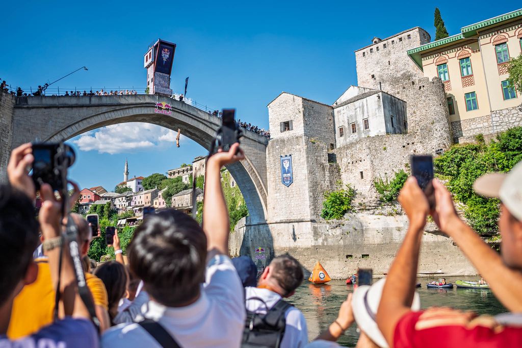 Red Bull Cliff Diving Svjetska serija: Odlučujući skokovi u borbi za pobjede u Mostaru