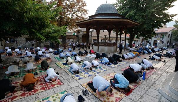 Redakcija Vijesti.ba svim vjernicima čestita Kurban bajram