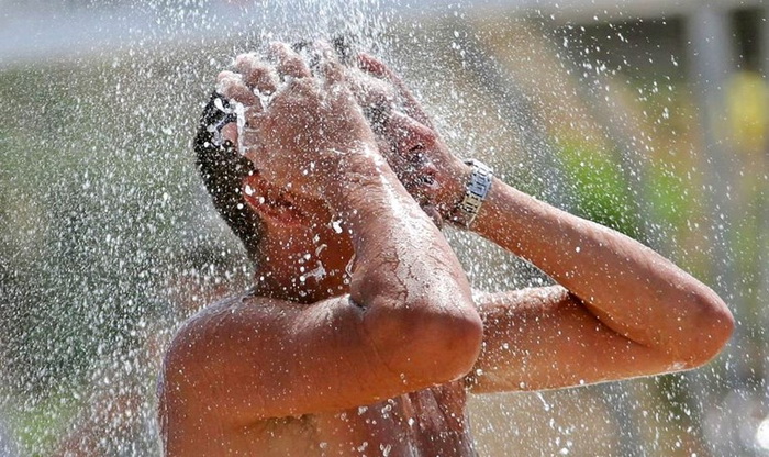 Redukcije vode u Istri, upozorenje turistima: Zabranjeno tuširanje na plažama