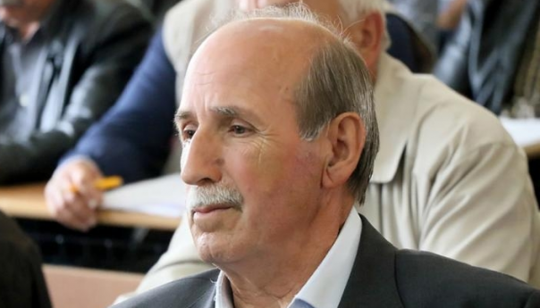 REDŽO MEHIĆ - ISTI TRETMAN ZA SVE