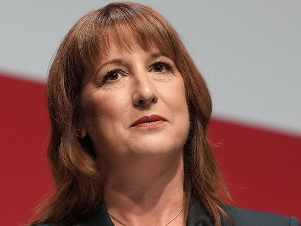 Reeves obećava da će učiniti ono što je neophodno, a ne popularno, kako bi zaštitila zemlju