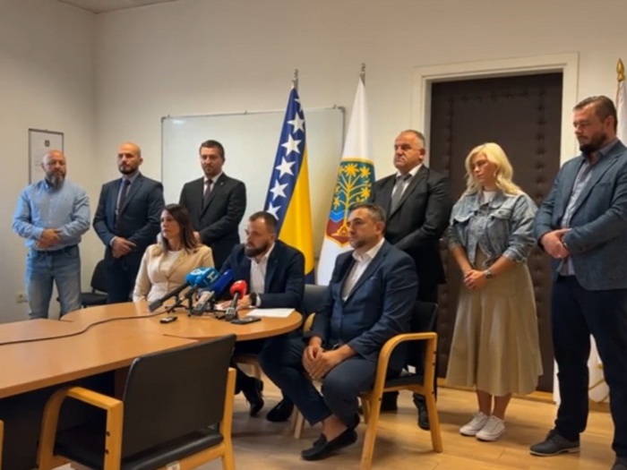 Referendum o opozivu Srđana Mandića polovinom oktobra