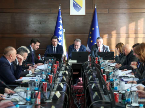 Veće plaće i naknade, suzbijanje sive ekonomije...